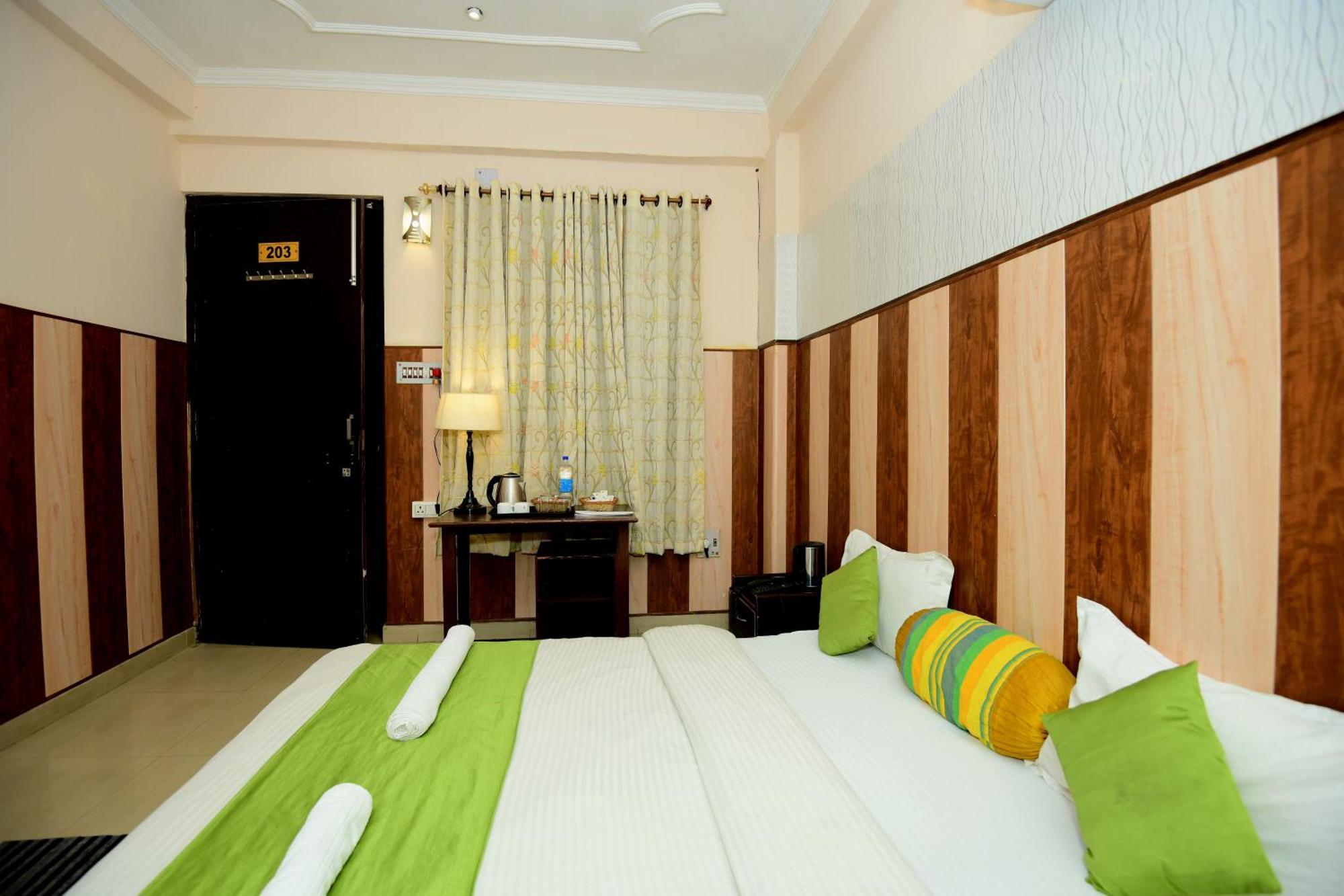 Ap Palace Hotel, Ayodhya Екстер'єр фото