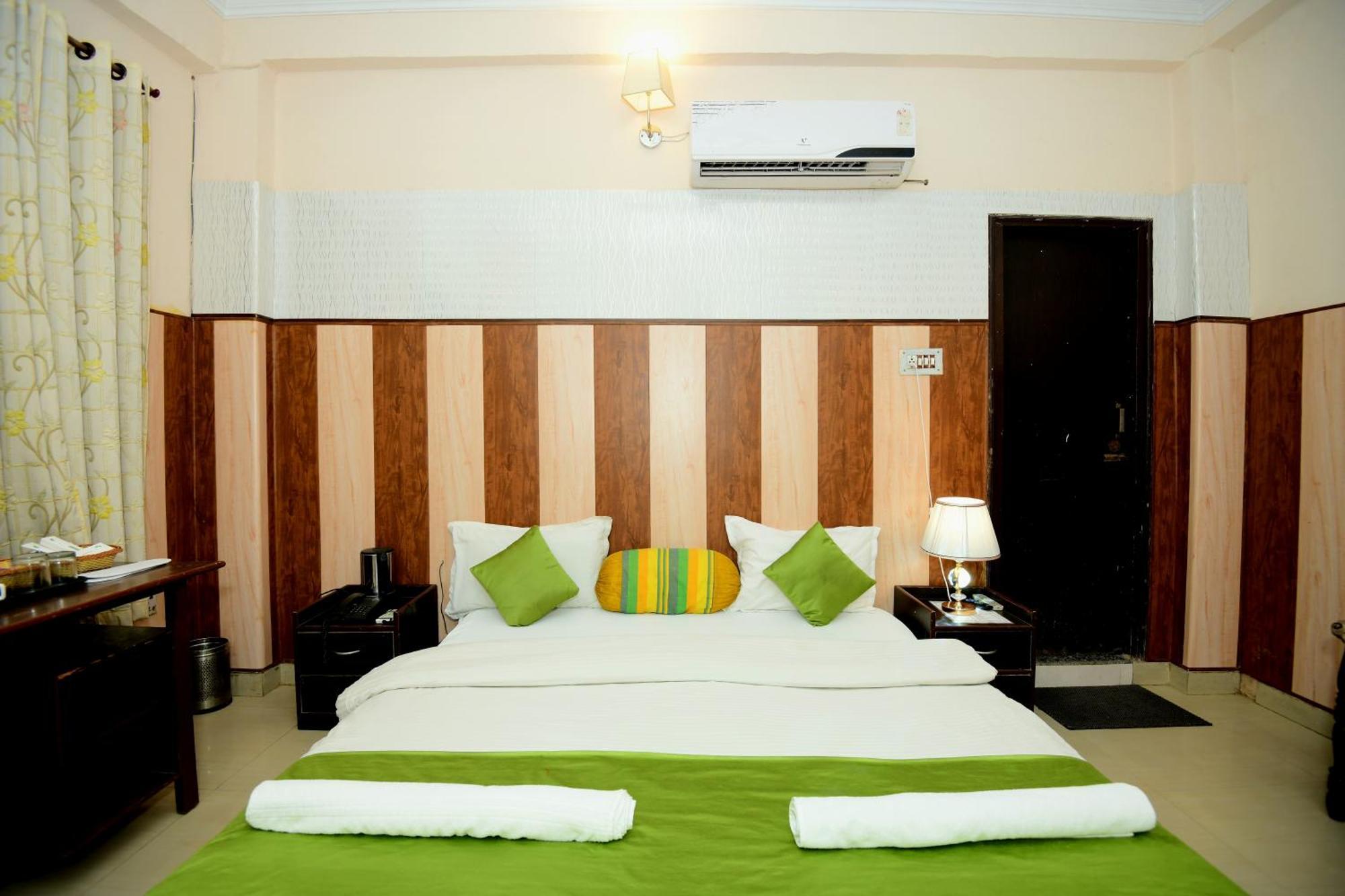 Ap Palace Hotel, Ayodhya Екстер'єр фото