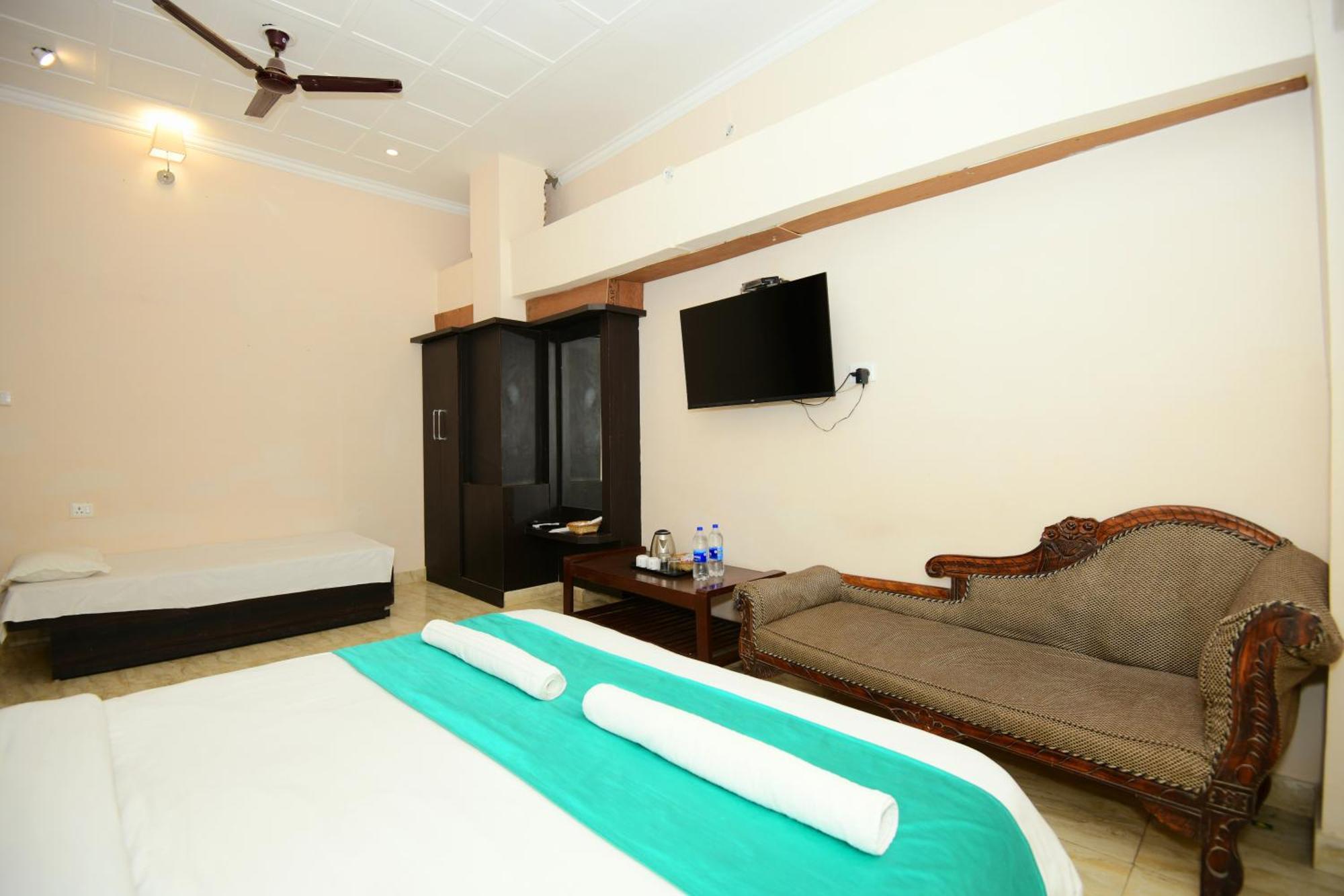 Ap Palace Hotel, Ayodhya Екстер'єр фото