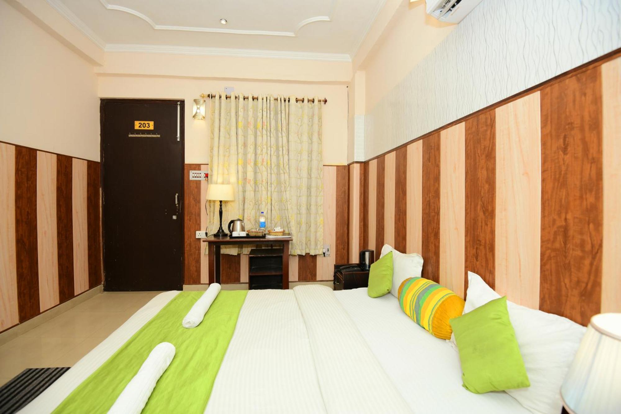 Ap Palace Hotel, Ayodhya Екстер'єр фото